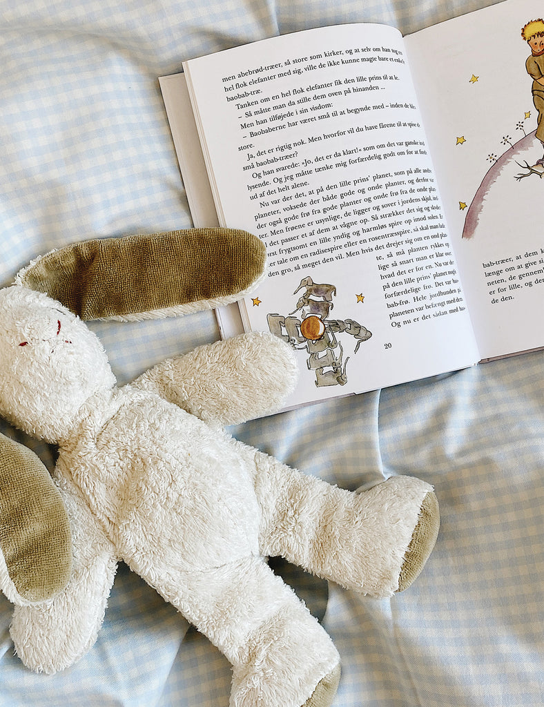 Image of Classic Baby Bedding in Blue Gingham.