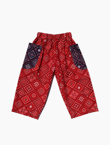 Image of Bandana Print Pants in Red.