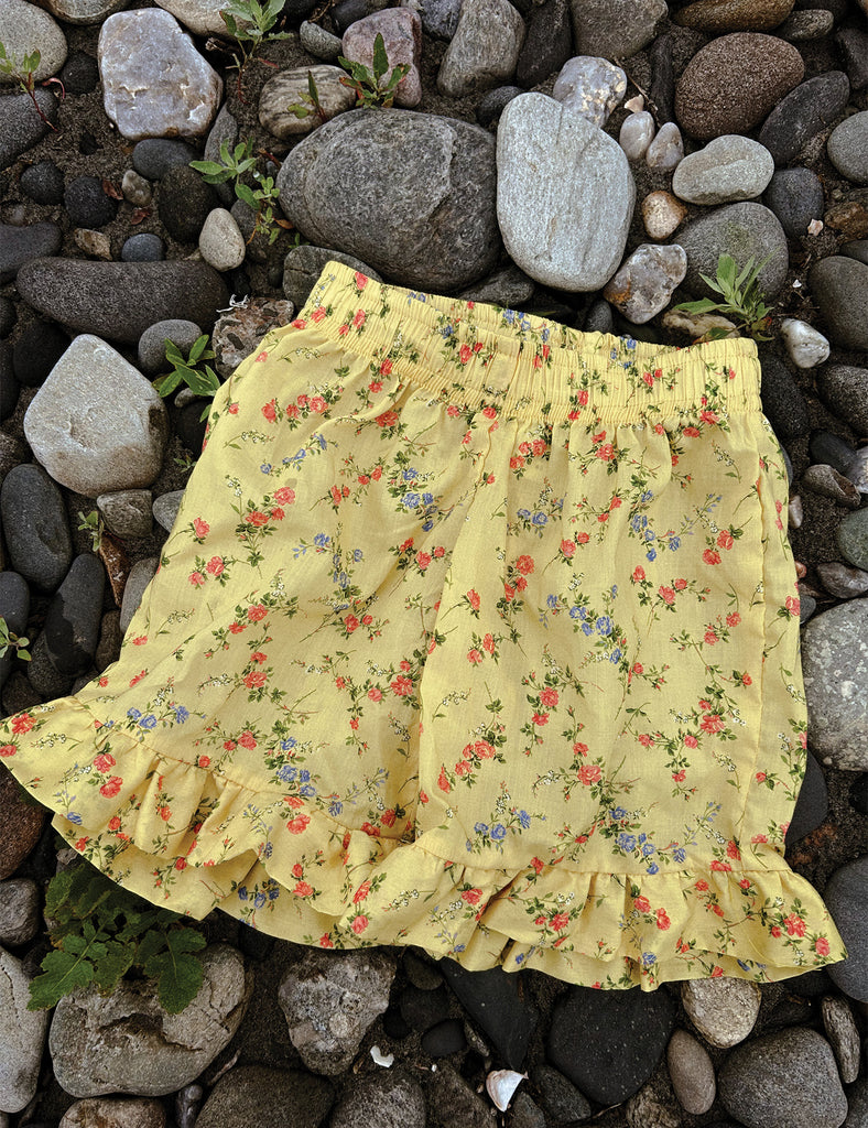 Image of Bay Short in Buttercup
