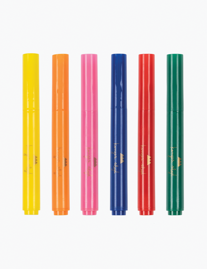 Set of rainbow markers.