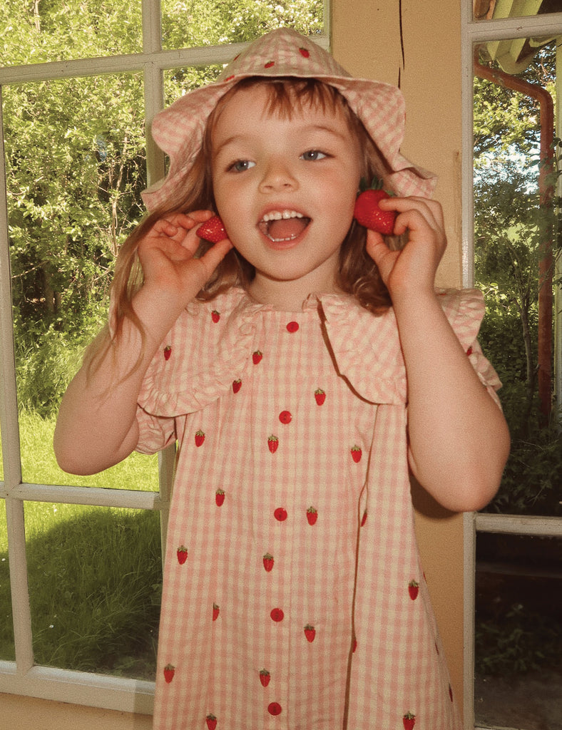 image of dolly sunhat in pinkberry