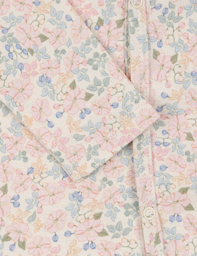 Floral patterned fabric with pastel colors