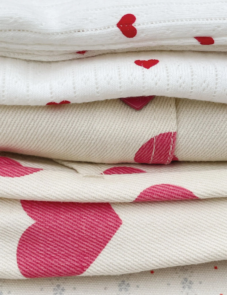 Image of Pointelle Minnie Leggings in Mini Hearts.