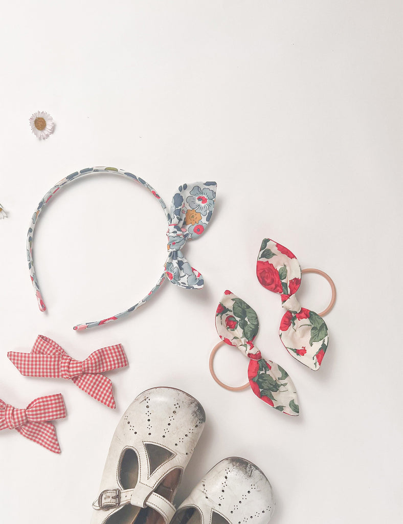 Image of Bunny Hair Ties in Carline Rose