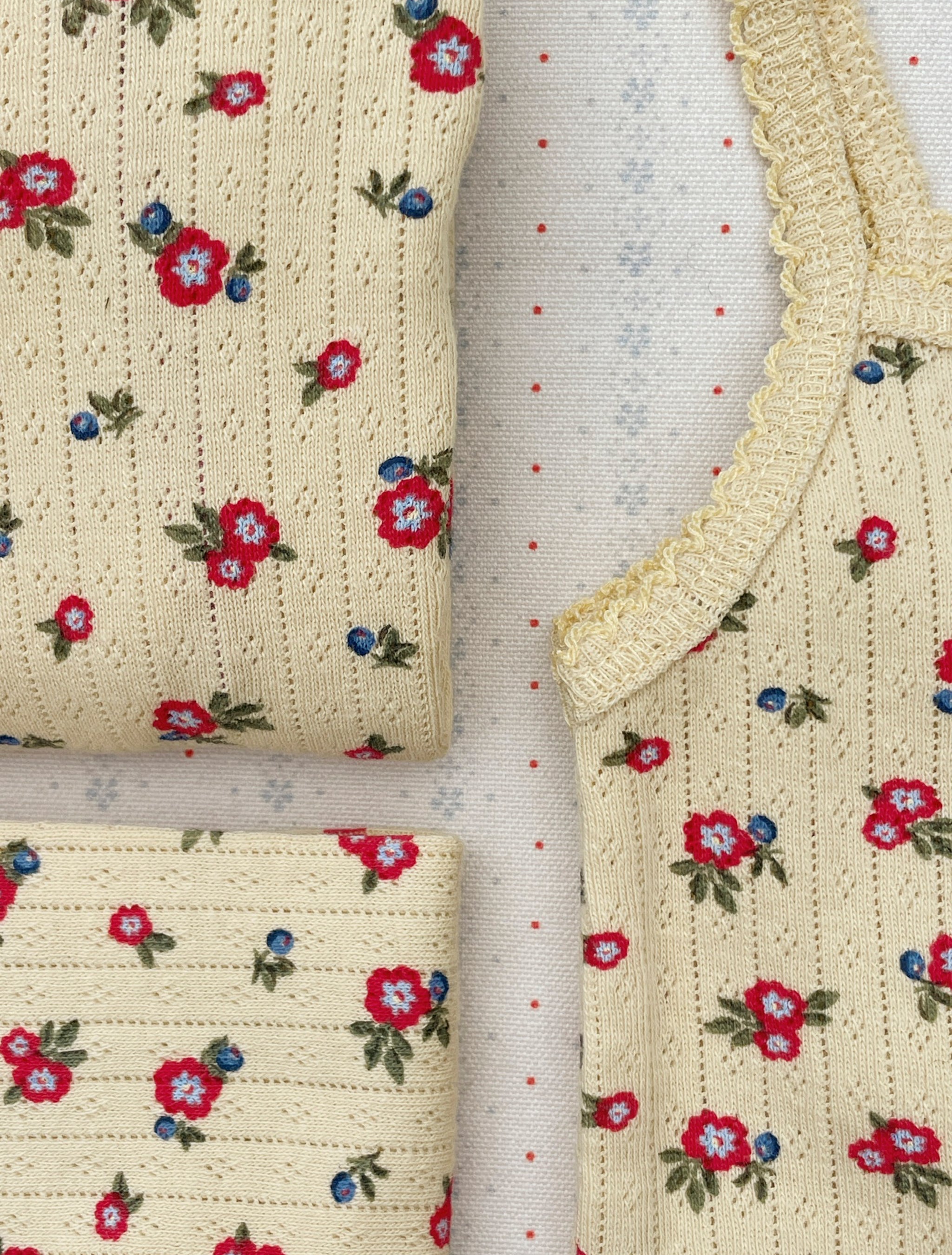 Pointelle Minnie Leggings in Carmona – Spilled Milk