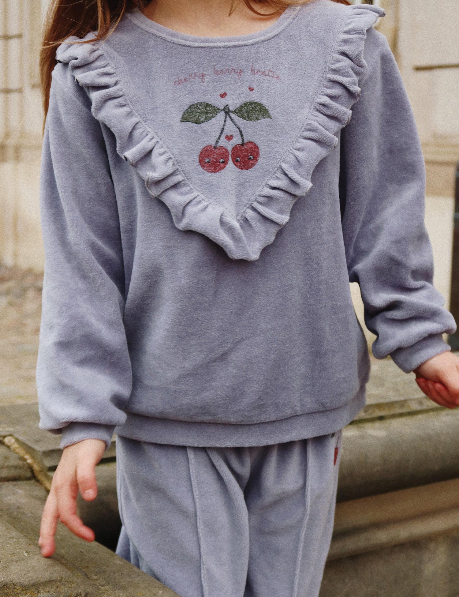 Wally Frill Sweatshirt in Tradewinds – Spilled Milk