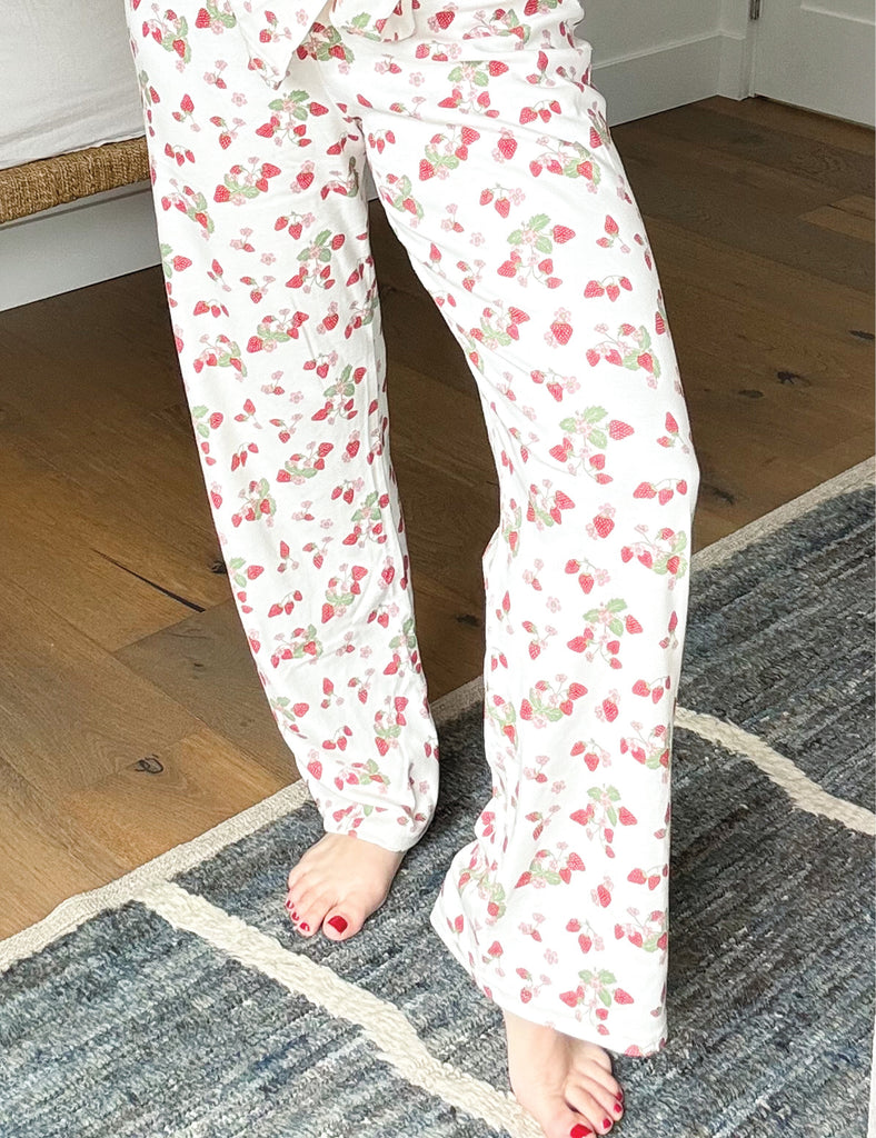 Image of the Womens Classic PJ Set in Strawberry Field